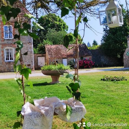 Bed and Breakfast Domaine De La Ferme De Mont Mormant Exterior foto